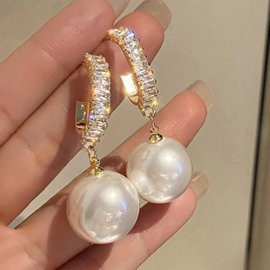 Pendientes chic con perla y circonita