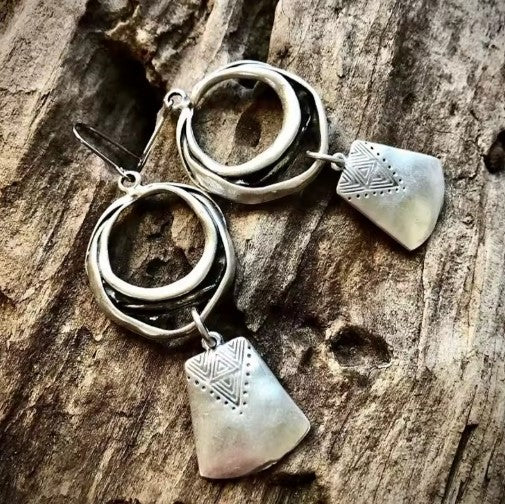 Pendientes colgantes vintage cuadrados de plata