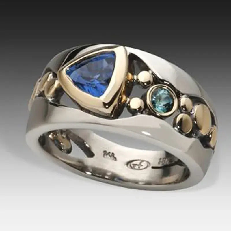 Elegante anillo vintage con cristal azul
