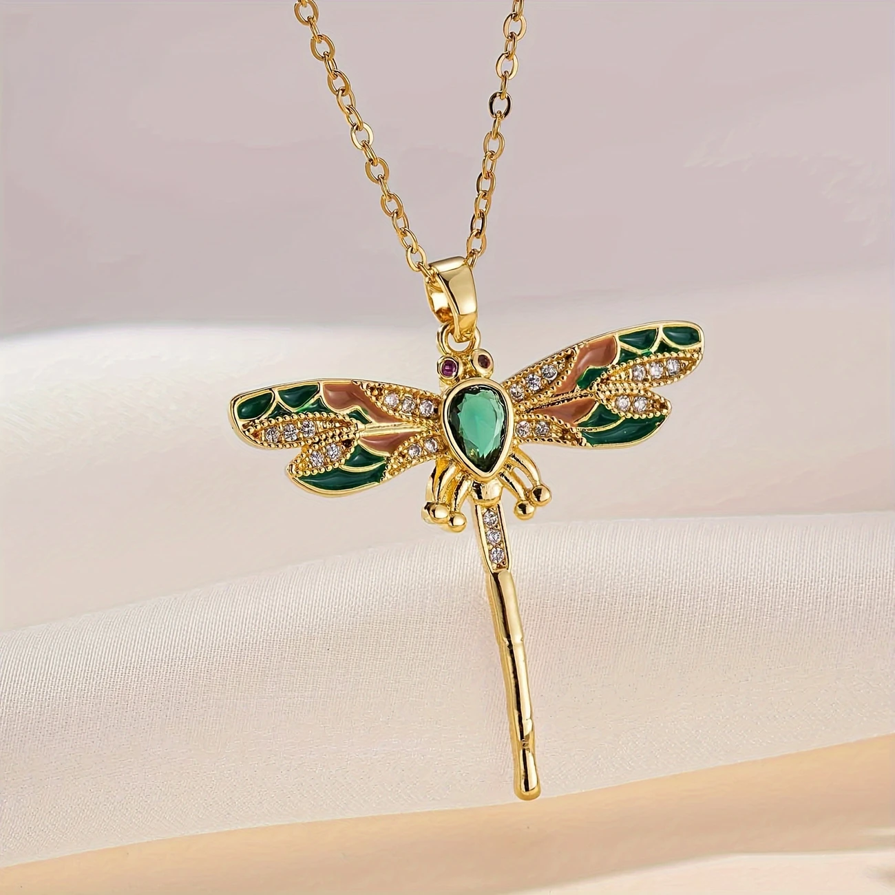 Collar glow-in-the-dark con libélula verde