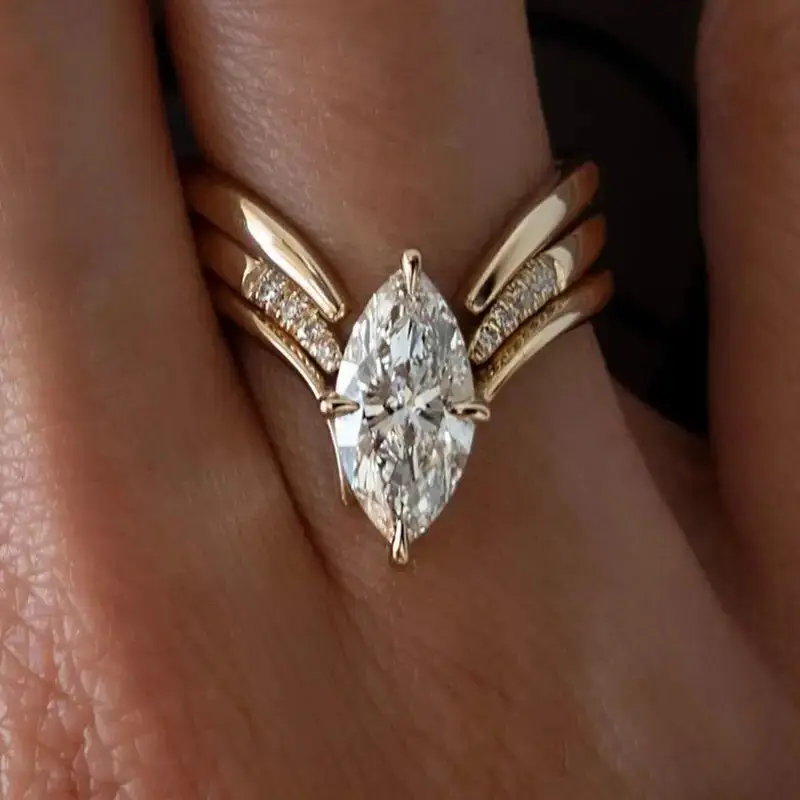 Anillo de oro “Goccia Reale”