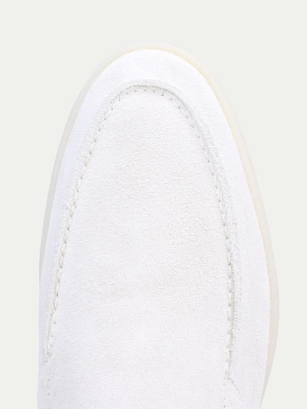 Lorenzo | Mocasines Clásicos de Ante Blanco Perla