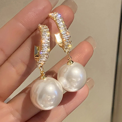 Pendientes chic con perla y circonita