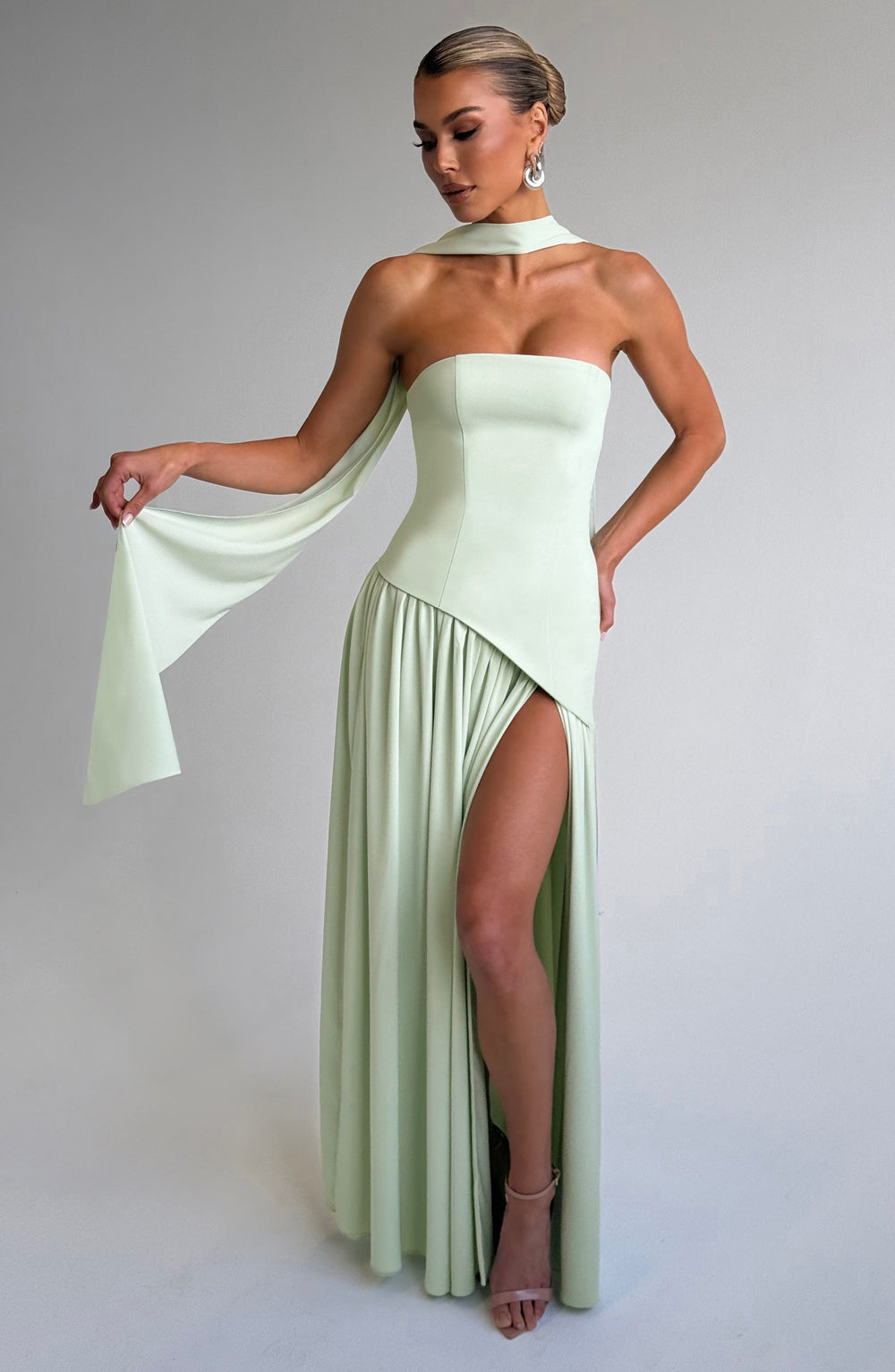 Aria – Sculpted Strapless Flow Maxi Dress