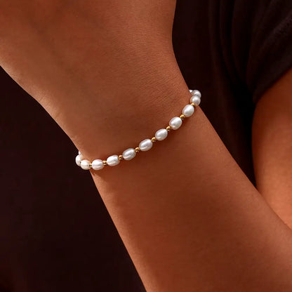 Elegante pulsera romántica con perlas