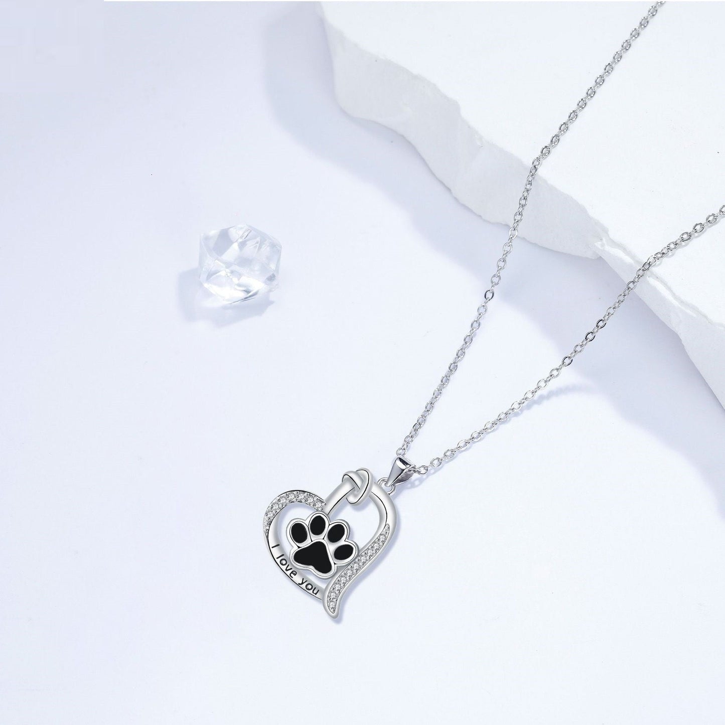 Collar con colgante de huella