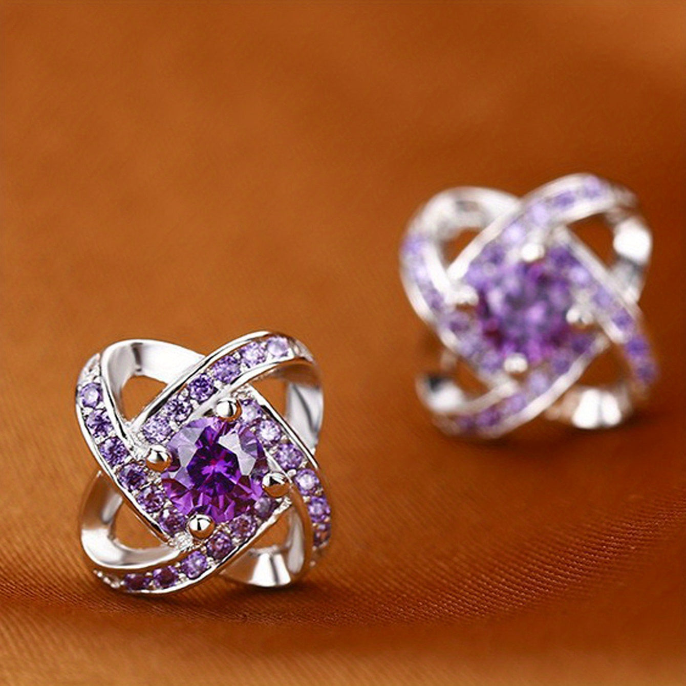 Pendientes de trébol morado