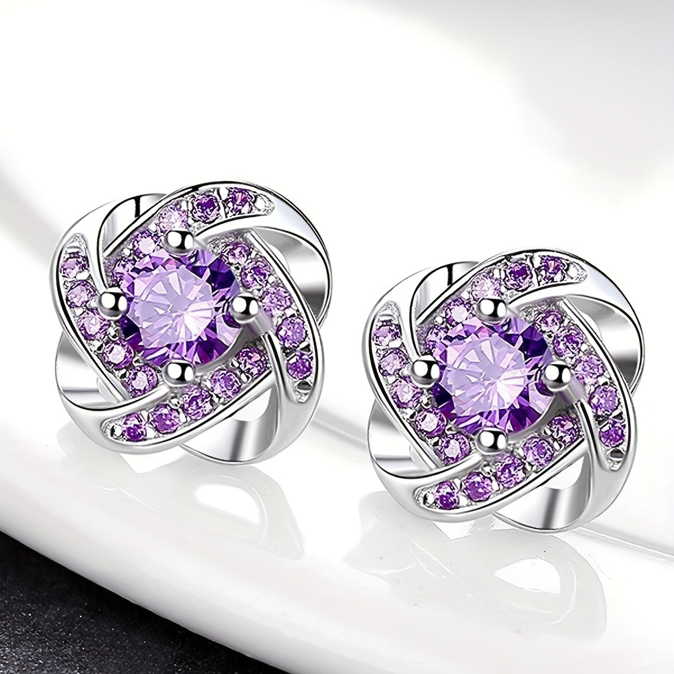 Pendientes de trébol morado