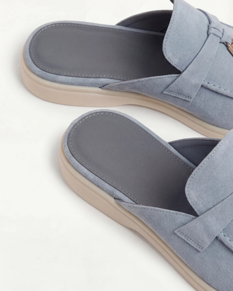 Nicolò | Mules Mediterráneos de Ante Azul Cielo
