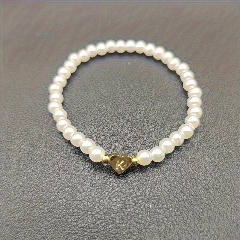Pulsera chic con inicial de corazón (A–Z)