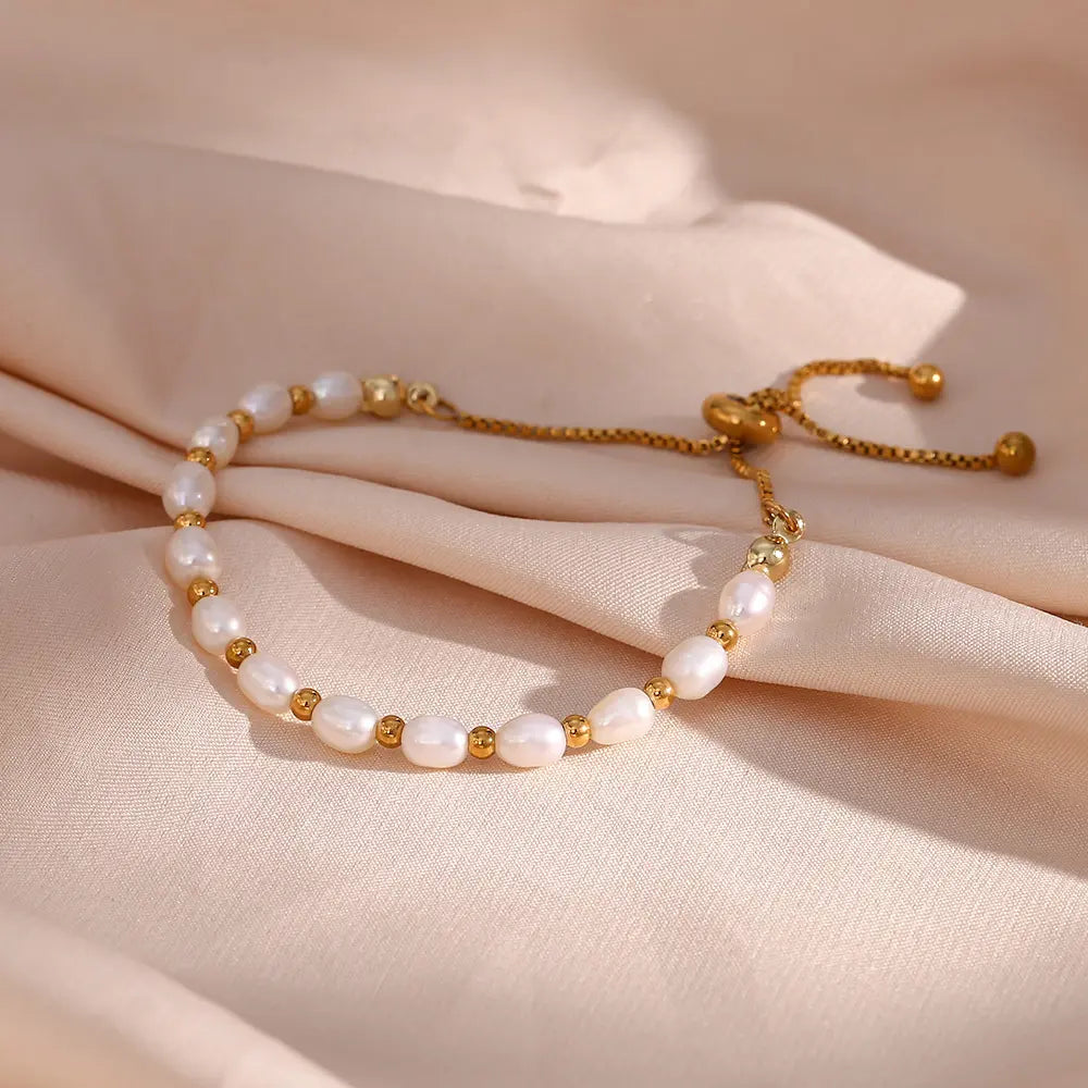 Elegante pulsera romántica con perlas