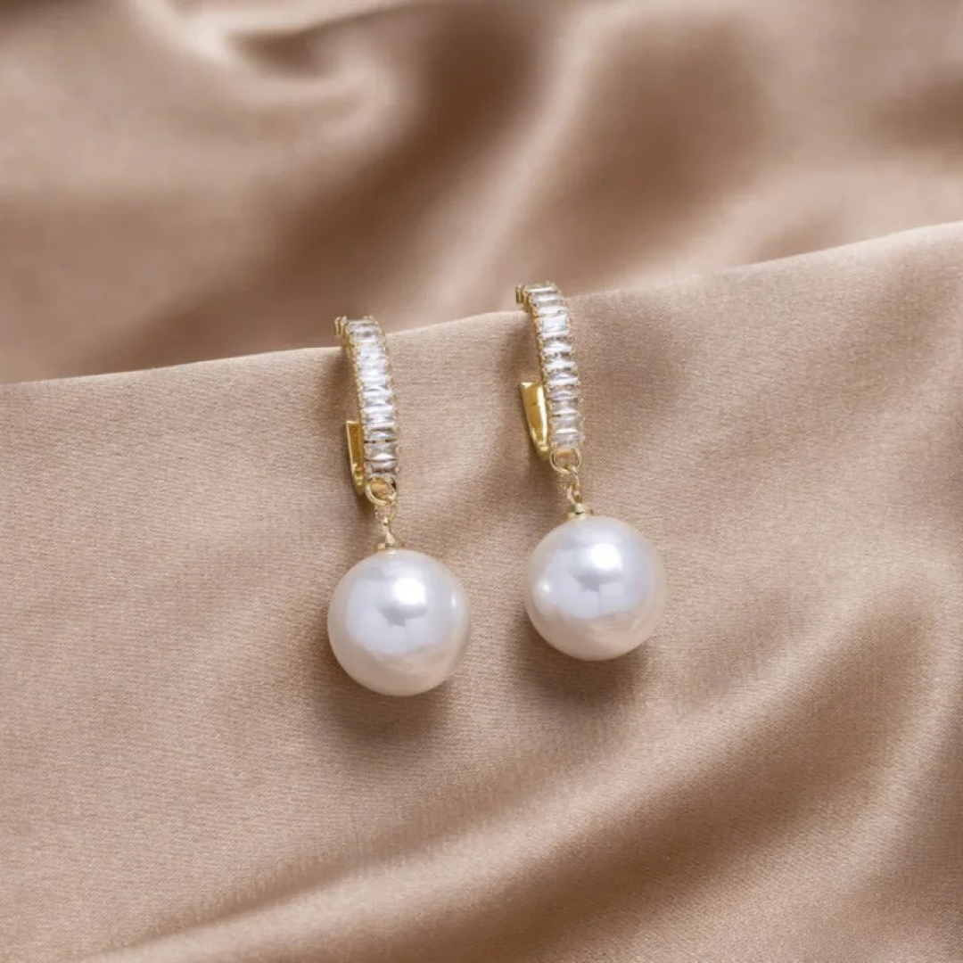 Pendientes chic con perla y circonita