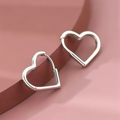 Pendientes dorados de acero inoxidable con forma de corazón