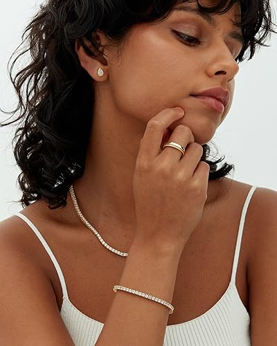 Pulsera tenis de oro con moissanita