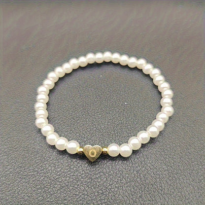 Pulsera chic con inicial de corazón (A–Z)
