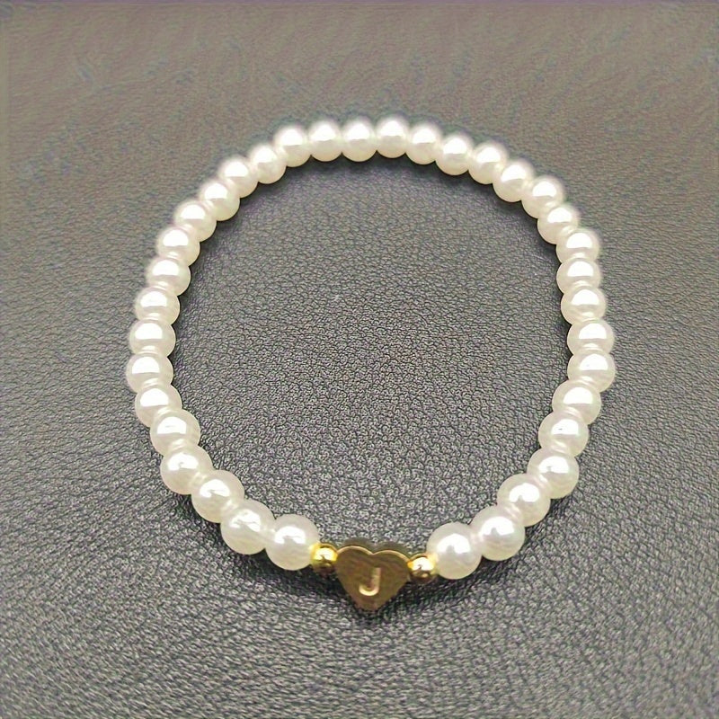 Pulsera chic con inicial de corazón (A–Z)