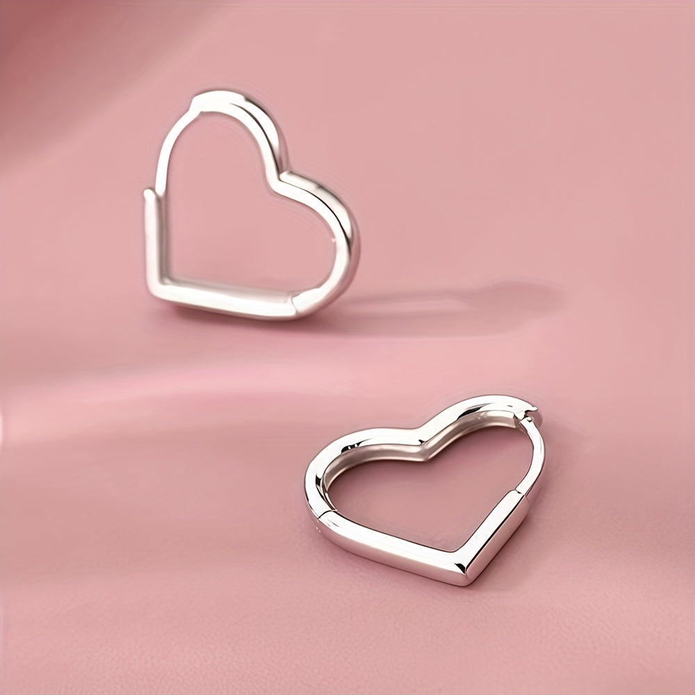 Pendientes dorados de acero inoxidable con forma de corazón