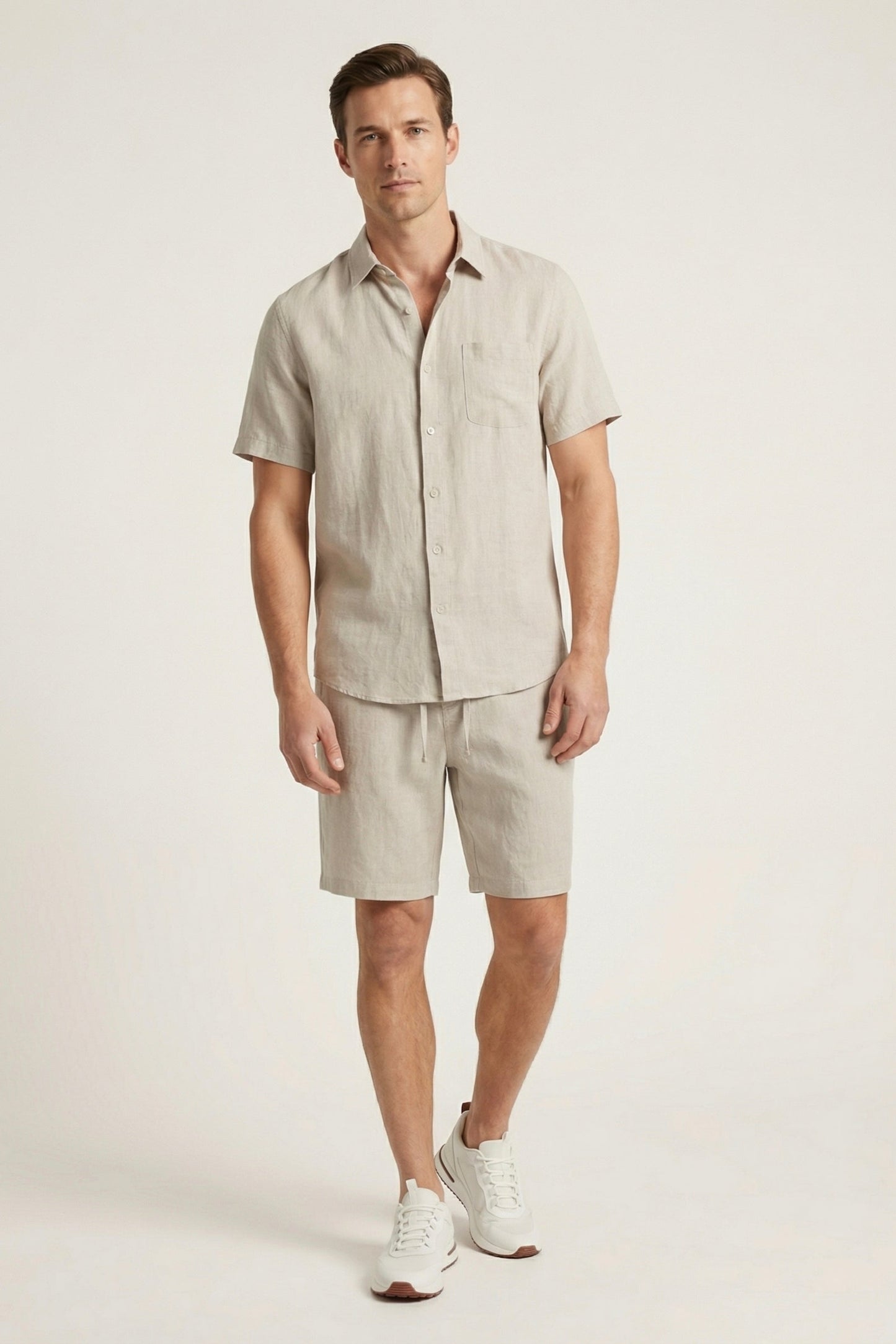 Verona de Luna Bellucci, camisa de lino y pantalón corto para hombre en beige