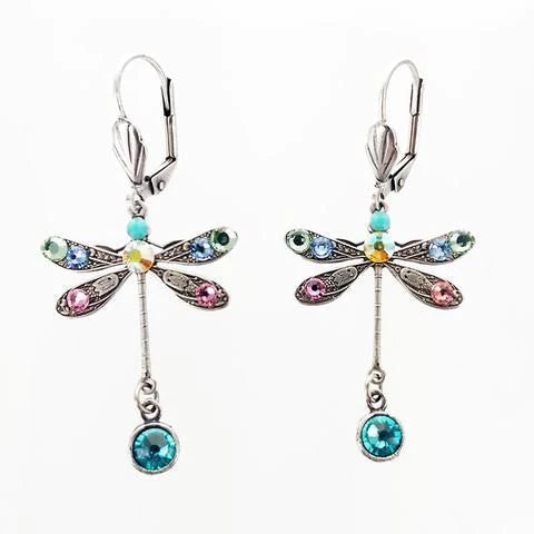 Elegantes pendientes de dragones