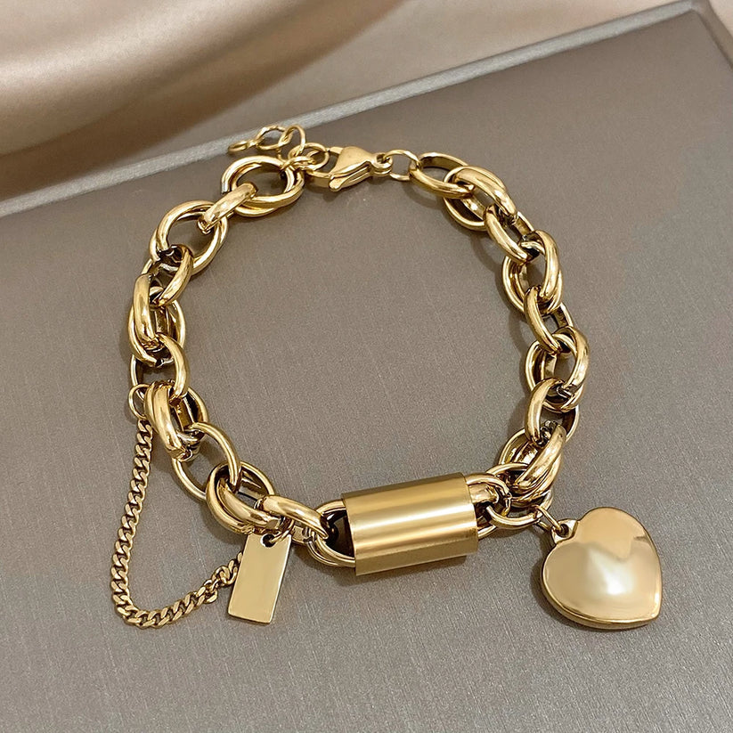 Pulsera charm corazón de oro