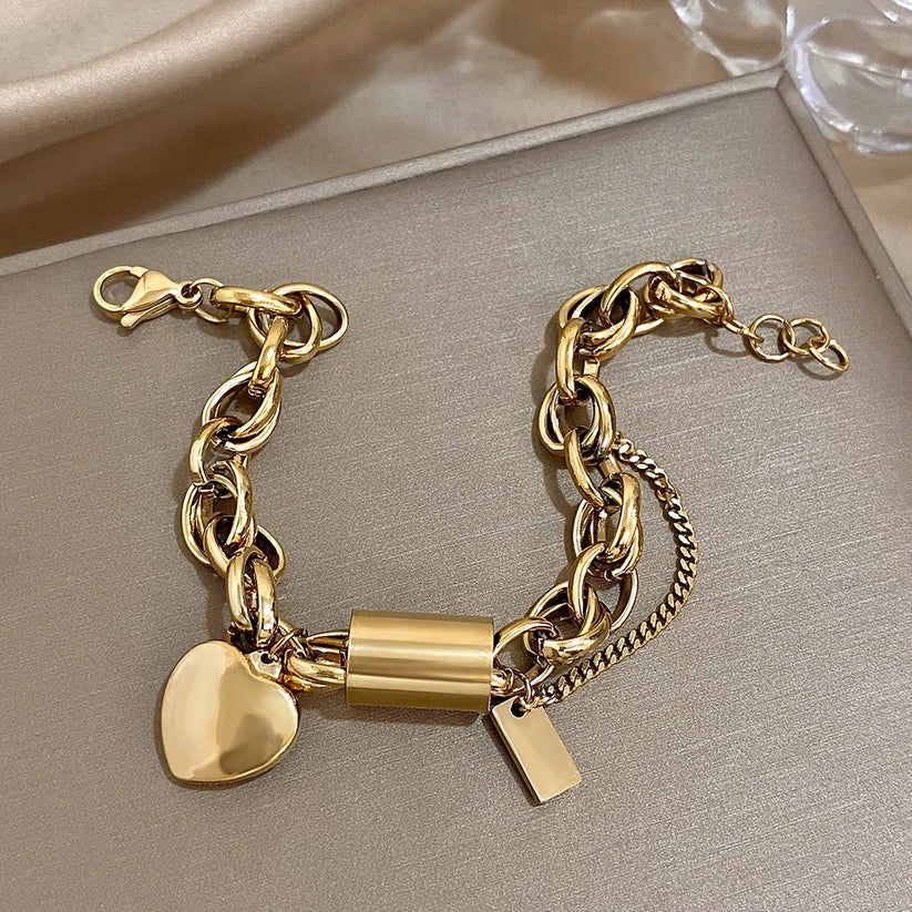 Pulsera charm corazón de oro