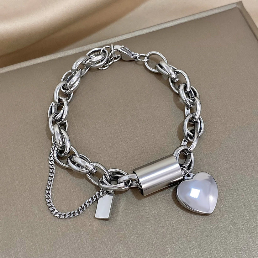 Pulsera charm corazón de oro