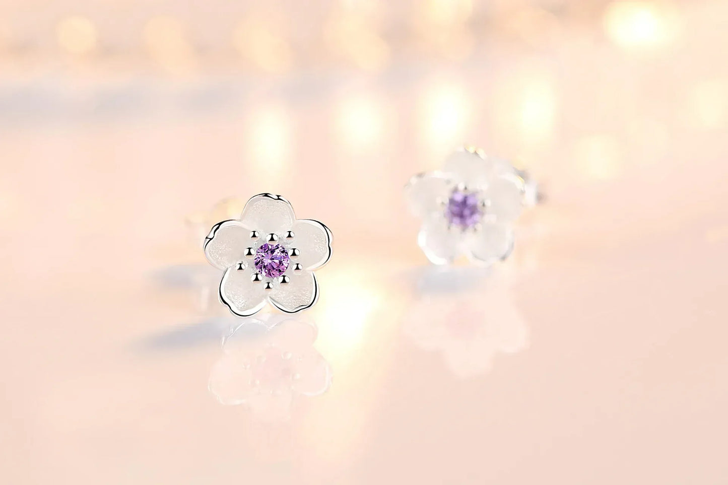 Pendientes de botón en forma de flor con circonita