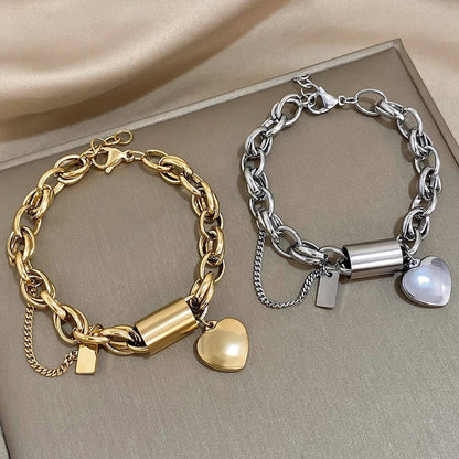 Pulsera charm corazón de oro