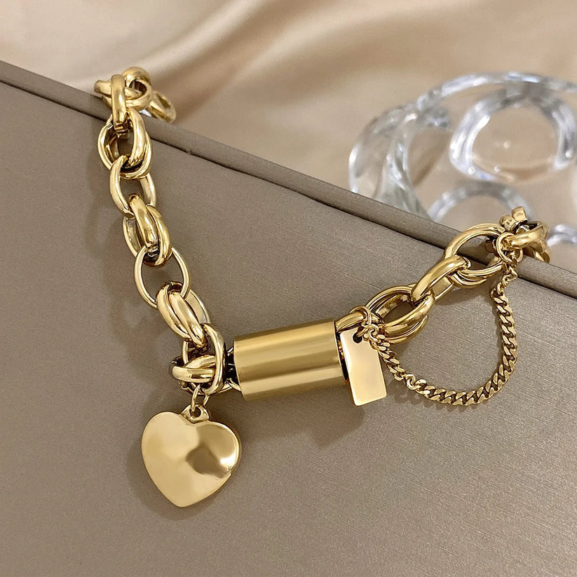 Pulsera charm corazón de oro