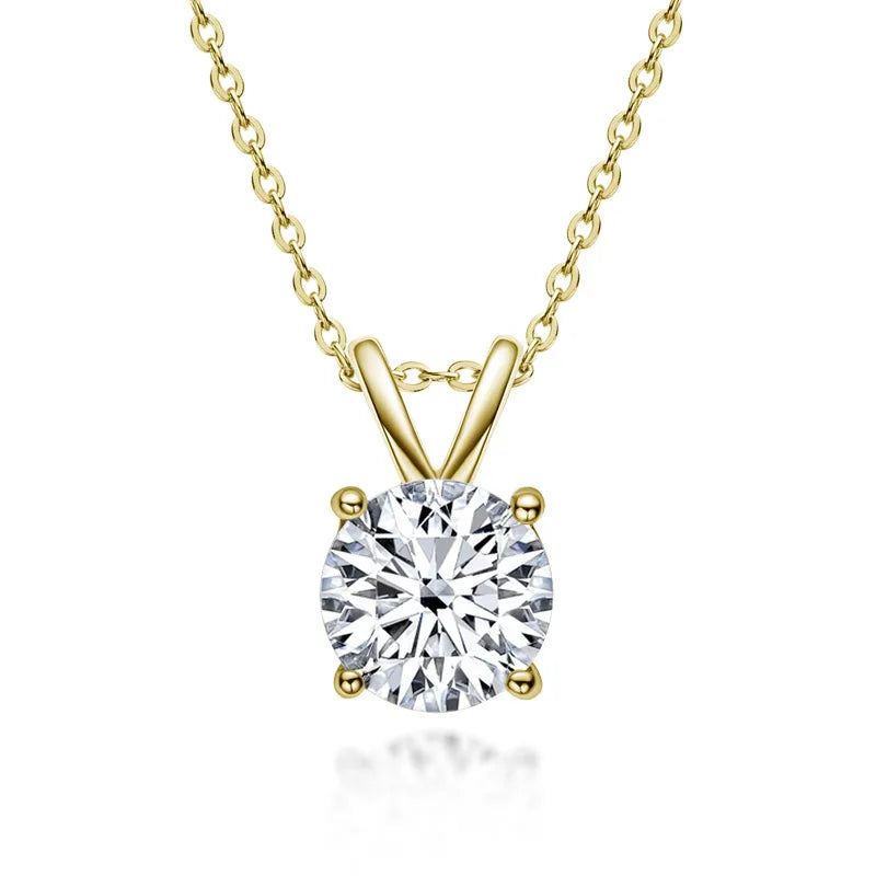Collar exclusivo de plata de ley con moissanita