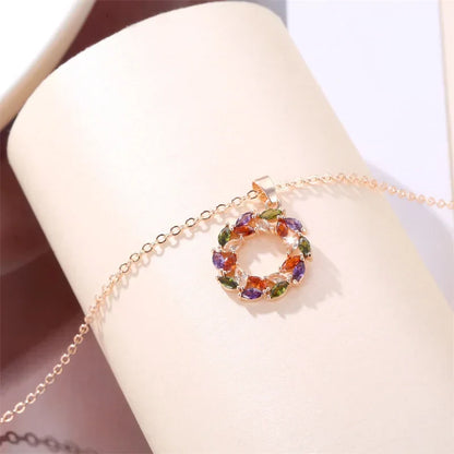 Collar con colgante de arcoíris brillante