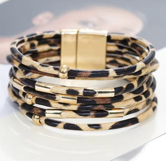 Pulsera envolvente en capas grande
