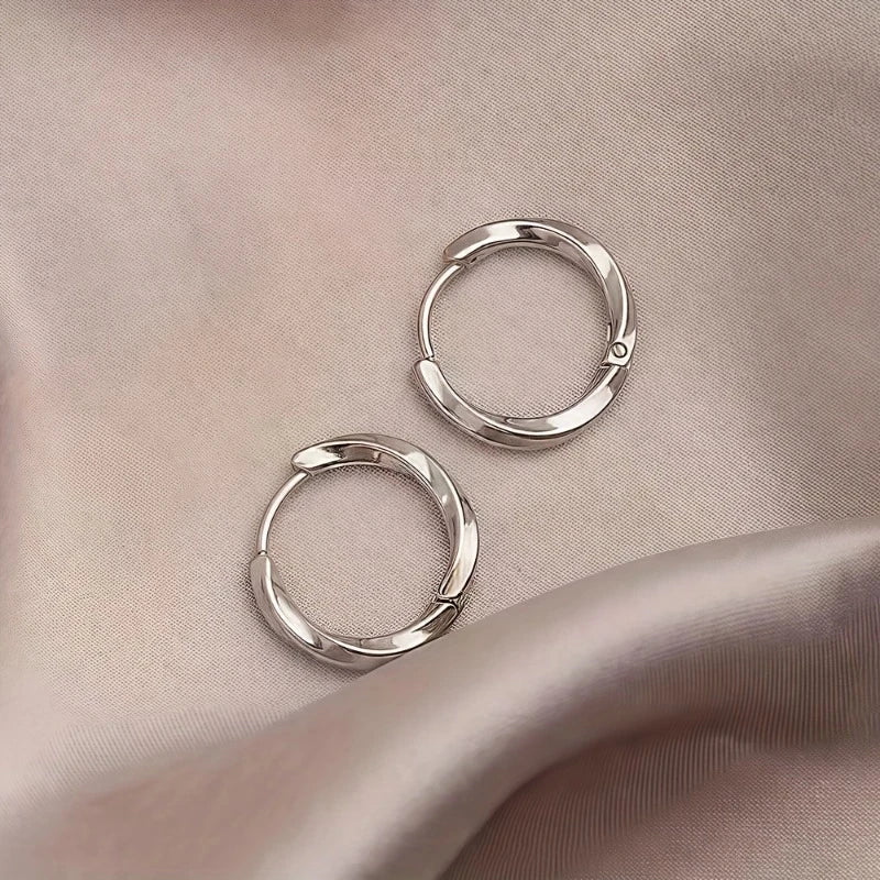Pendientes colgantes geométricos minimalistas