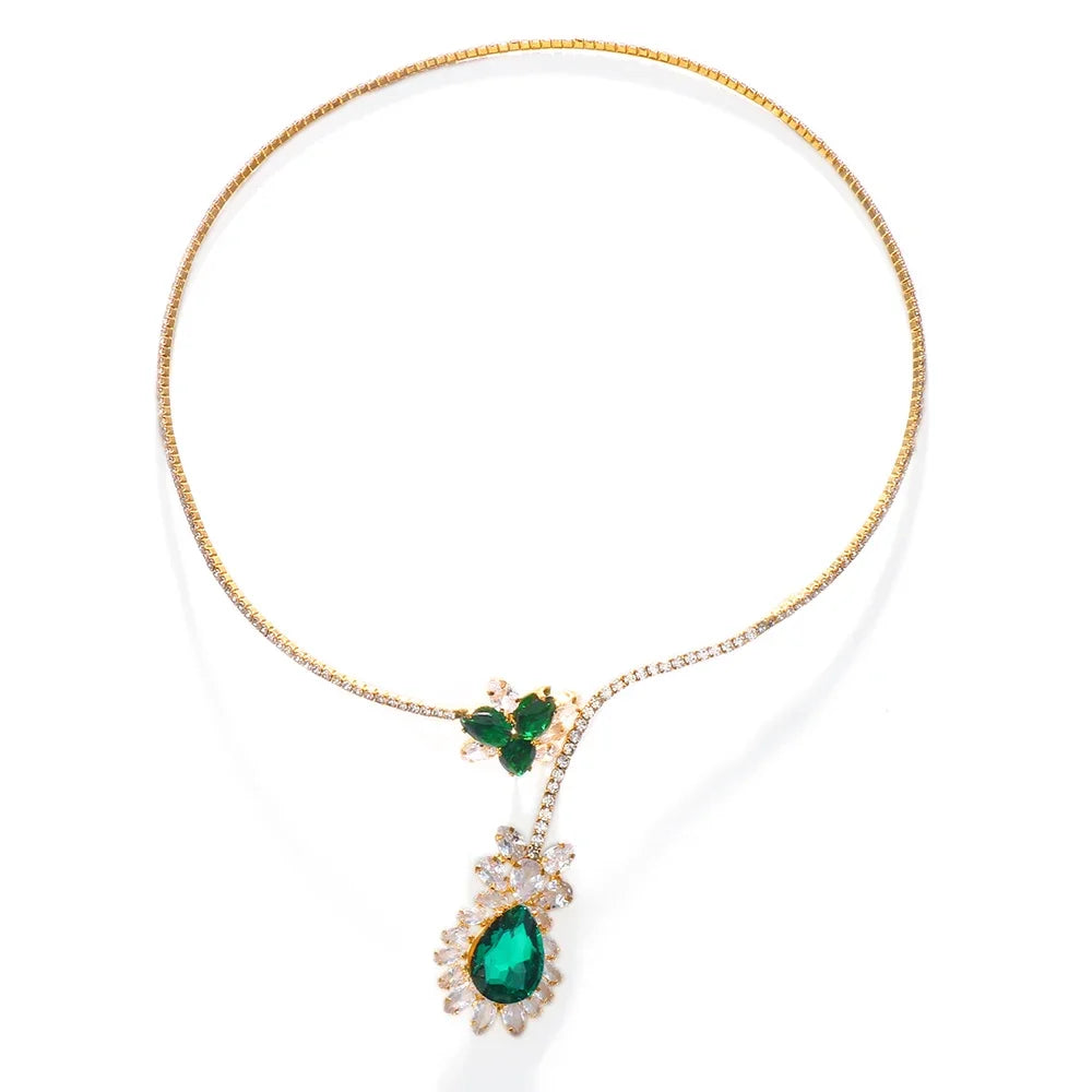 Collar vintage floración de esmeralda