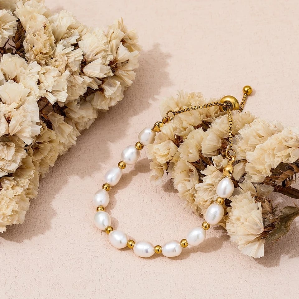 Elegante pulsera romántica con perlas