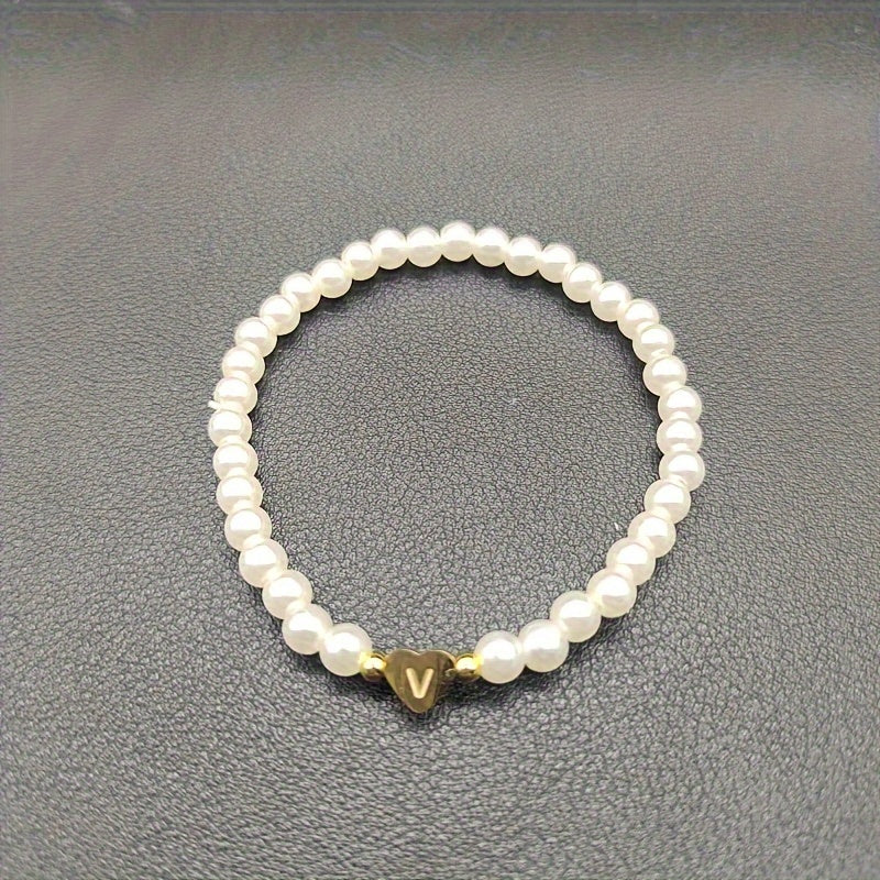 Pulsera chic con inicial de corazón (A–Z)