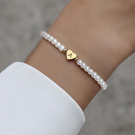 Pulsera chic con inicial de corazón (A–Z)