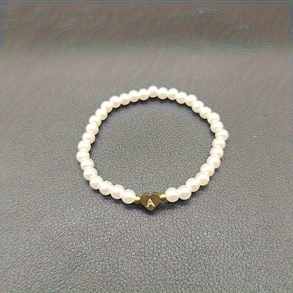 Pulsera chic con inicial de corazón (A–Z)