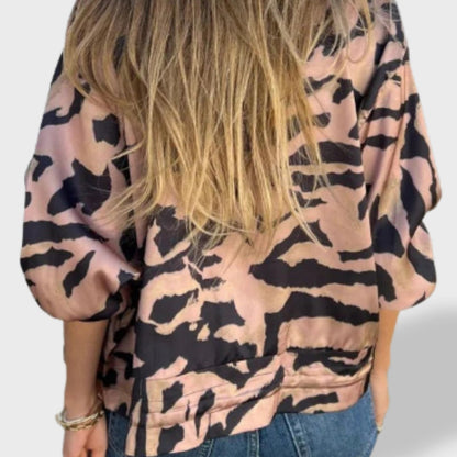 Valeria| Chaqueta con Cremallera y Estampado de Cebra