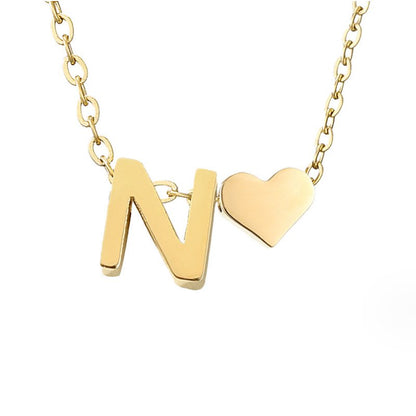 Collar de inicial atemporal con colgante de corazón