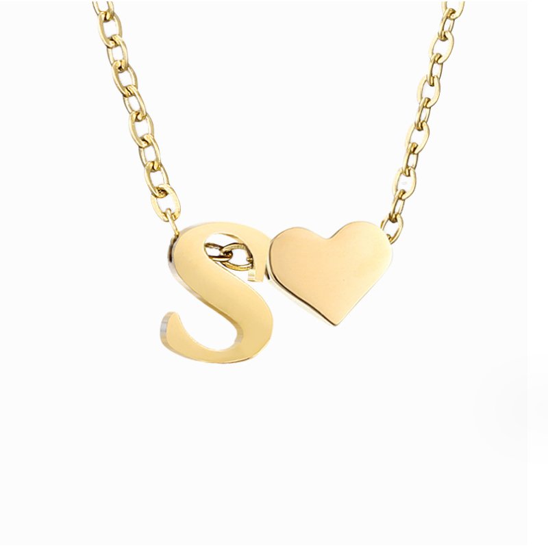 Collar de inicial atemporal con colgante de corazón
