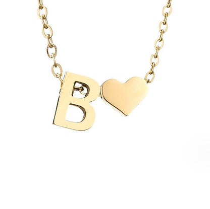 Collar de inicial atemporal con colgante de corazón