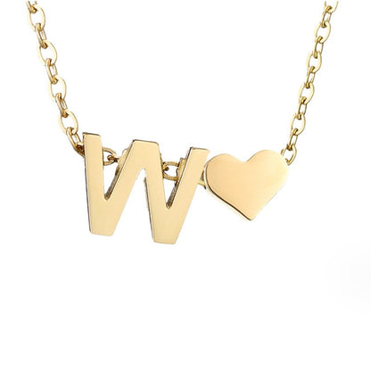 Collar de inicial atemporal con colgante de corazón