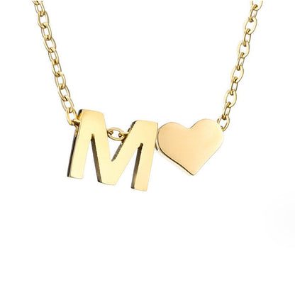Collar de inicial atemporal con colgante de corazón