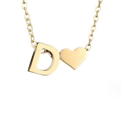 Collar de inicial atemporal con colgante de corazón