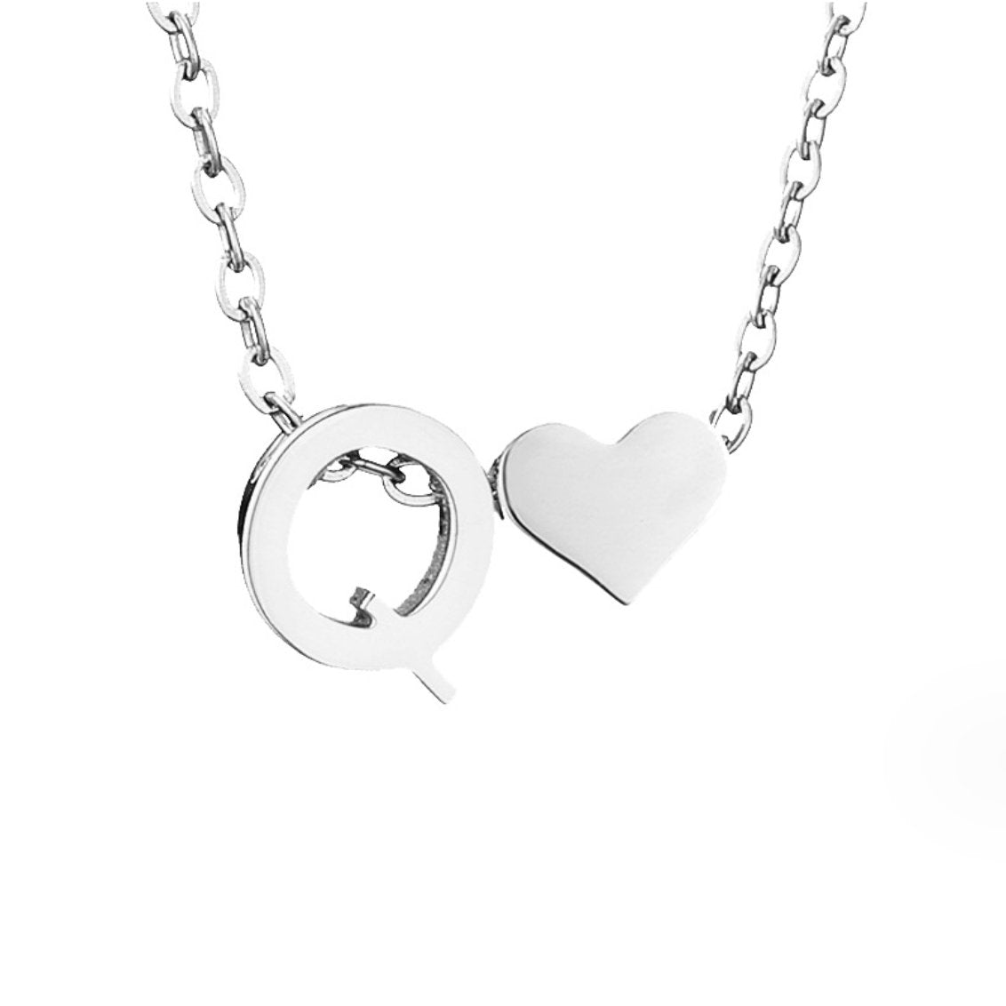 Collar de inicial atemporal con colgante de corazón