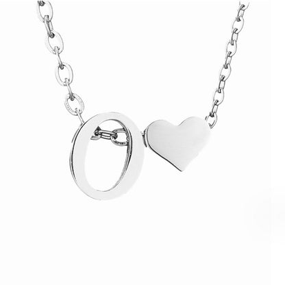 Collar de inicial atemporal con colgante de corazón