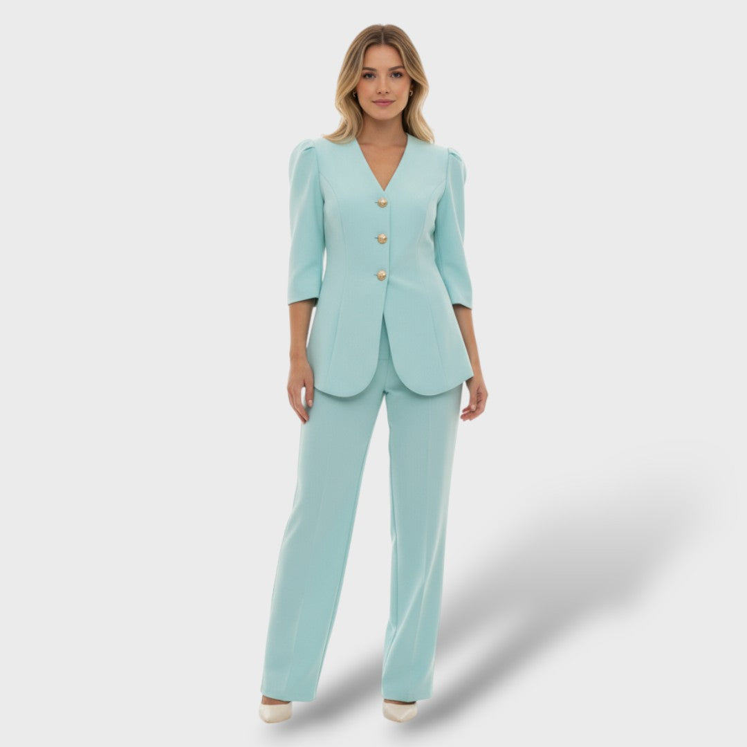 Conjunto elegante mujer oficina