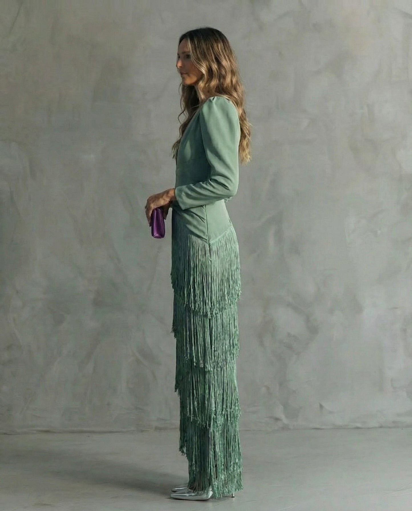 Alessia ™ Vestido midi elegante con mangas de flecos