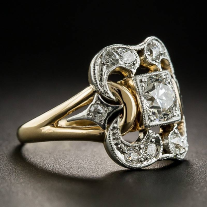Anillo clásico dorado con circonita vintage